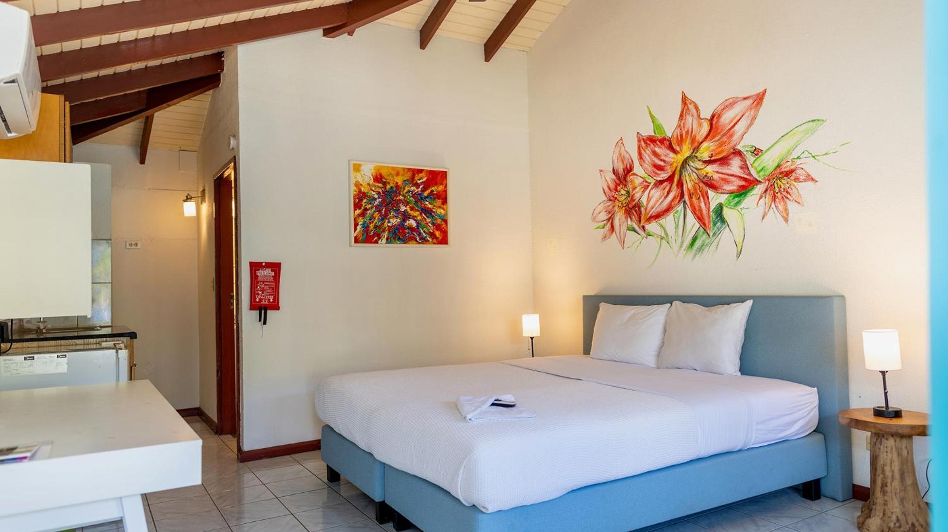 Talk Of The Town Inn & Suites - St Eustatius Oranjestad  Exterior foto